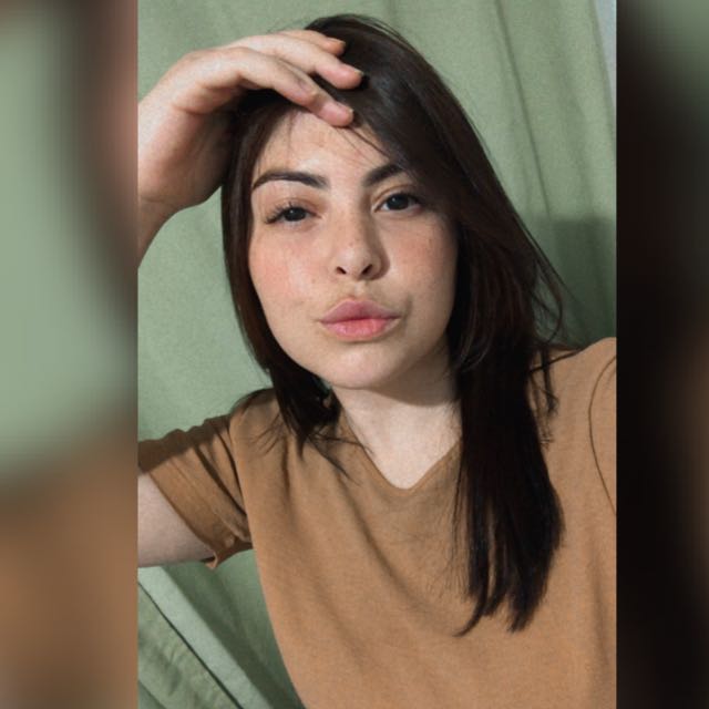Depoimento da cliente Amanda Pedroso sobre sistema de automação da Ravit Software House que reduziu tempo de processamento de 3 horas para 10 minutos